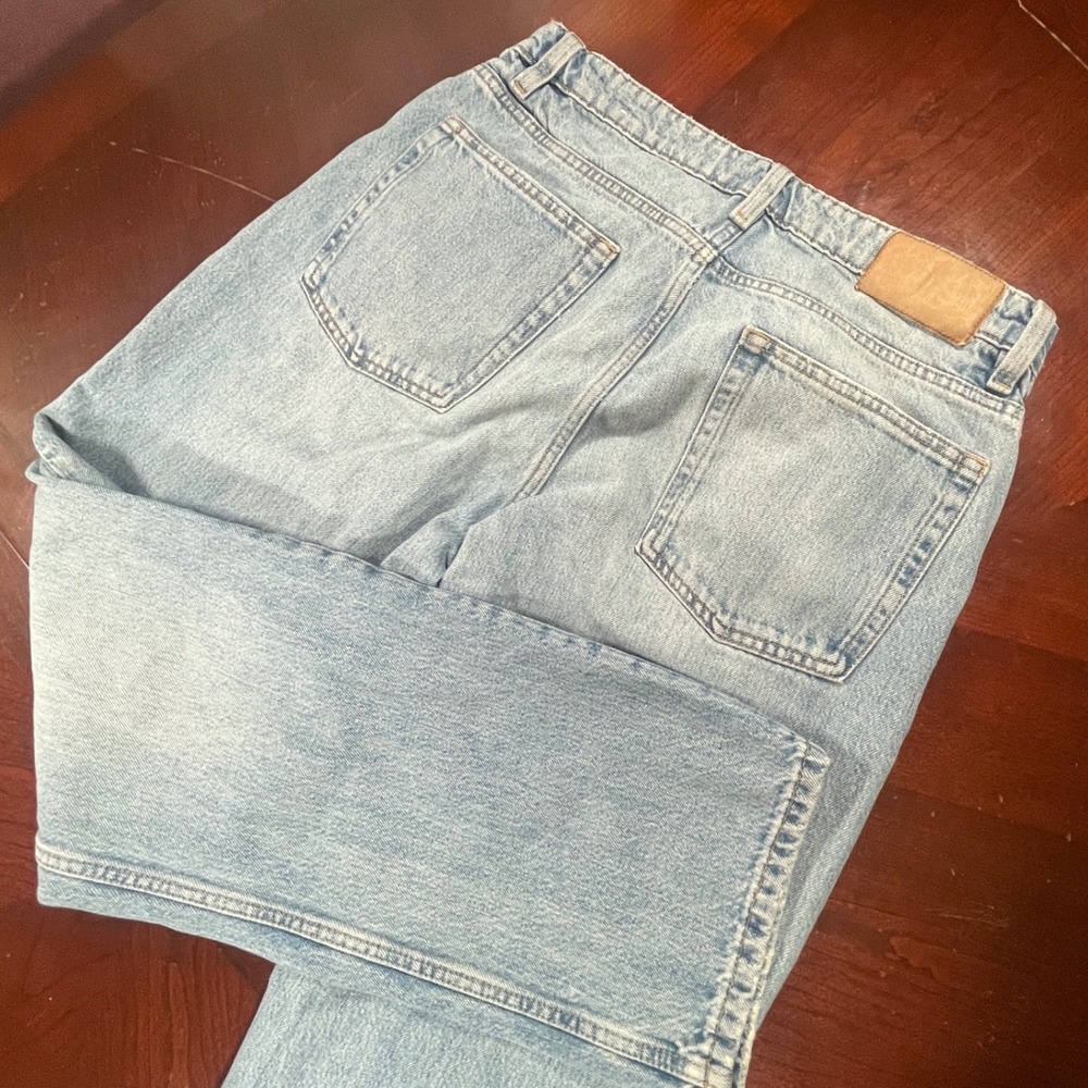 Zara Light Wash Straight Leg Button Fly Jeans Mens 32x30 High Rise Denim Euc